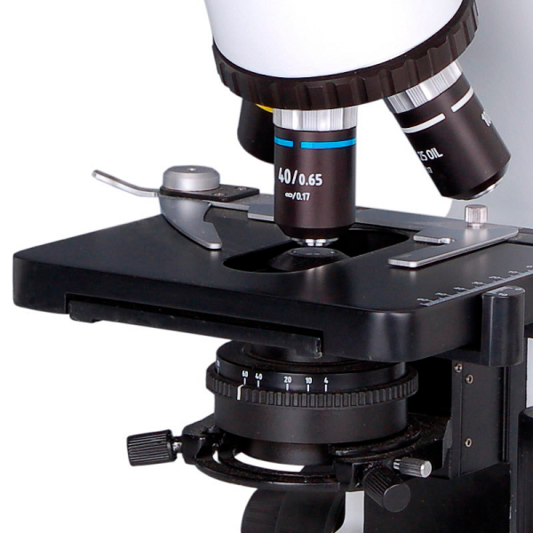 Laboratory Microscope YR0237 - Image 3